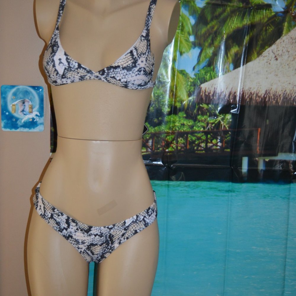 Zaful Bikini sz. 6 NWT